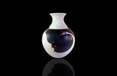 Black and white crackle vase